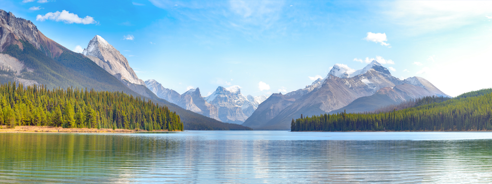 Unforgettable Adventure Destinations for Solo Seniors - Jasper national Park